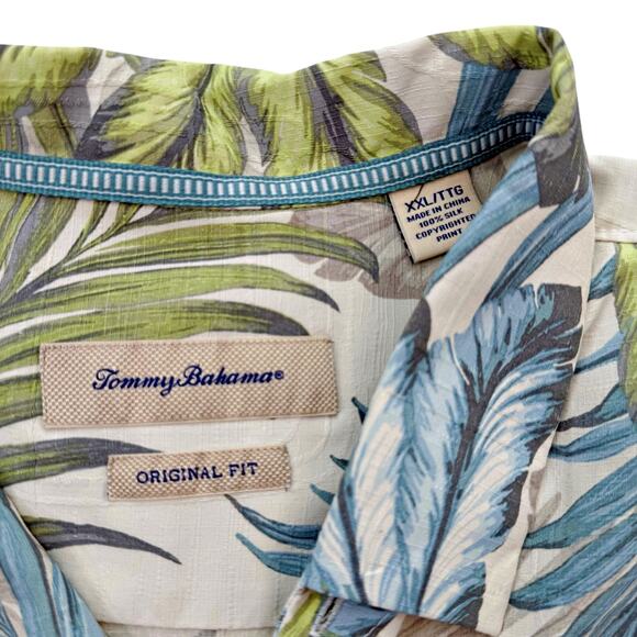 Tommy Bahama Silk Blue Green Hawaiian Button Down Shirt XXL 2X *FLAW* - Picture 2 of 9